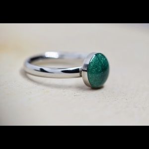 Stainless Steel Green Shimmer Ring Size 7